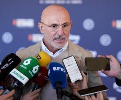 开云体育-德拉富恩特：西甲海外赛若符合足球利益就得支持 亚马尔三观很正