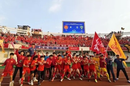 开云体育-“闽超”宁德队首场4:0胜南平队，3位进球队员都是霞浦人|福建省城市足球联赛|球迷|比赛|足球|宁德市_新浪体育_新浪新闻