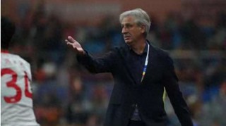 开云体育-中超洋帅新局：一场爆冷，撕开冠军假面？|河南队|塞尔吉奥·拉莫斯|上海海港|上海申花足球俱乐部|穆斯卡特_新浪体育_新浪新闻