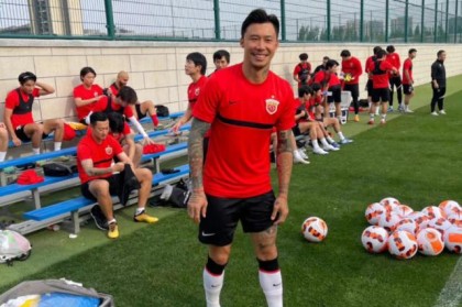 体育视频直播-专访张琳芃：回到梦开始的地方 为海港多绣几颗星！