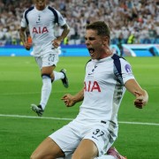 范德芬459天后为热刺再建功 欧超杯赛场破门得分