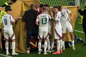 体育视频直播-没从爱神事件中长教训？欧足联：现场医生到得很快