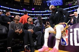 夸梅-布朗：布朗尼被迫继承詹姆斯的衣钵 布莱斯将是下一个受害者