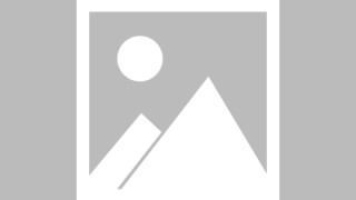 【夜读】莱万在更衣室用电话大聊巴萨？