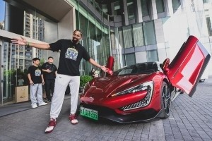 app下载-抵达闽南 威力依燃 361°品牌代言人丁威迪 中国行正式开启